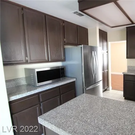 Image 4 - 2542 Wolverton Avenue, Henderson, NV 89074, USA - House for rent