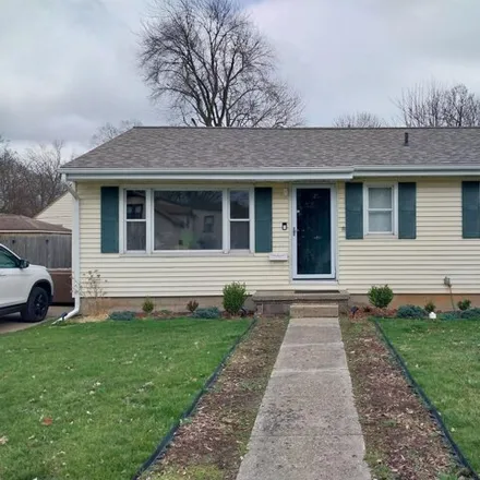 Buy this 2 bed house on 221 North Lakeview Avenue in Sturgis, MI 49091