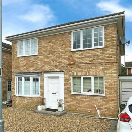 Buy this 4 bed house on Challenor Close in Finchampstead, RG40 4UJ