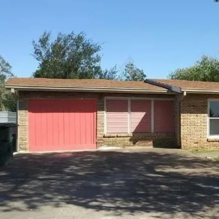 Buy this 2 bed house on 1375 South B Street in Harlingen, TX 78550