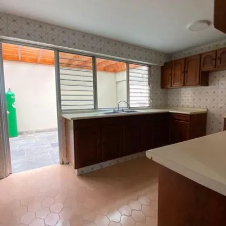 Rent this 2 bed apartment on Calle Pedro Venturo in Surquillo, Lima Metropolitan Area 15048