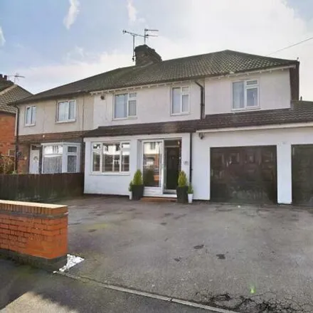 Buy this 5 bed duplex on 21 Southfields Avenue in Oadby, LE2 5GL