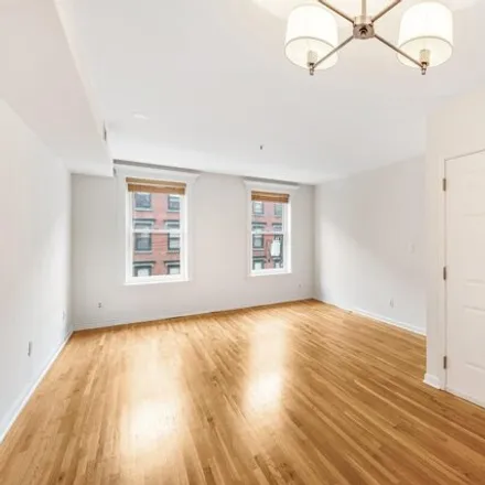 Image 4 - 809 Willow Avenue, Hoboken, NJ 07030, USA - Condo for sale