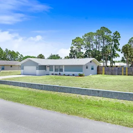 Image 8 - 523 Audubon Avenue Northeast, Palm Bay, FL 32907, USA - House for sale