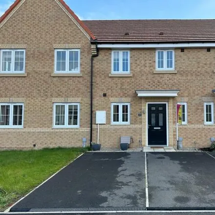 Buy this 3 bed townhouse on 12 Sherwood Drive in Thorpe Willoughby, YO8 9TN