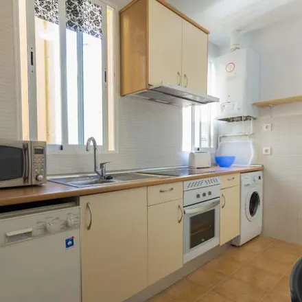 Rent this 4 bed apartment on Madrid in Gral. Mtnez. Campos - Fdez. de la Hoz, Paseo del General Martínez Campos
