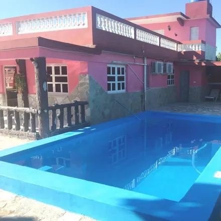 Rent this 3 bed house on 2 in Guanabo, 20590
