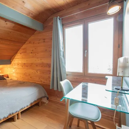 Rent this 5 bed house on Saint-Chaffrey in Route du Pont Levis, 05330 Saint-Chaffrey