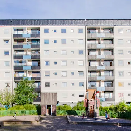Rent this 3 bed apartment on Aprikosgatan 22 in 165 66 Stockholm, Sweden