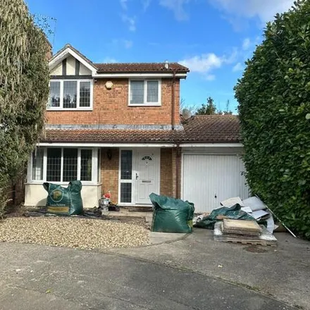 Rent this 3 bed house on 29 Fennec Close in Cambridge, CB1 9GG