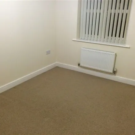 Image 2 - Sanderson Close, Hull, HU5 3DH, United Kingdom - Apartment for rent