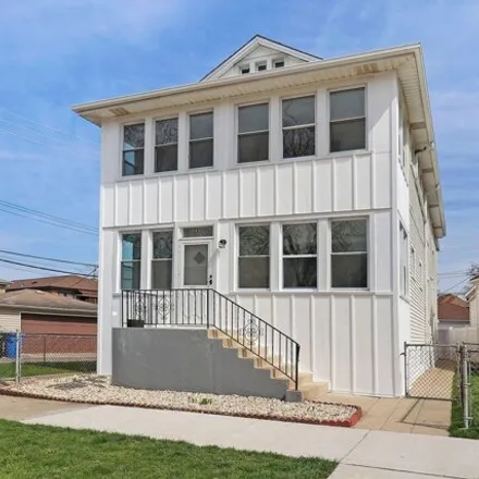 Buy this 5 bed house on 5831 North Miltimore Avenue in Chicago, IL 60646