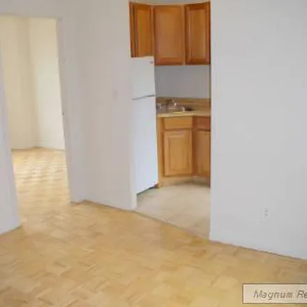 Image 5 - 132 East 19th Street, New York, NY 10003, USA - Apartment for rent