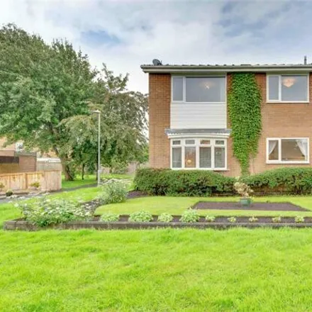 Buy this 3 bed house on Rosewell Place in Sunniside, NE16 5SY