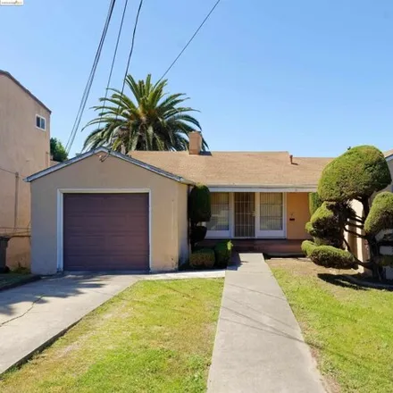 Buy this 3 bed house on 9409 Thermal Street in Oakland, CA 94577