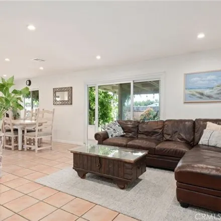 Image 5 - 24298 Gilmore Street, Los Angeles, CA 91307, USA - House for sale
