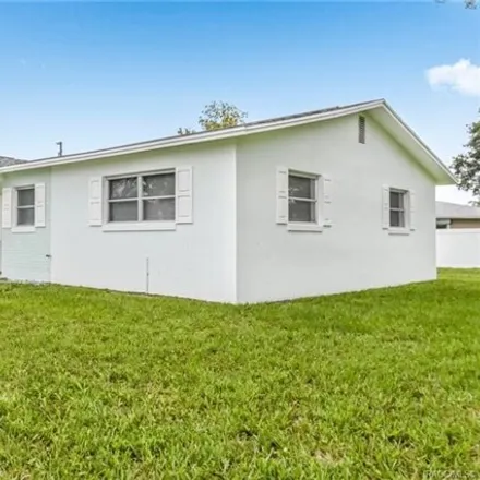Image 3 - 38 New York Boulevard, Citrus County, FL 34465, USA - House for sale