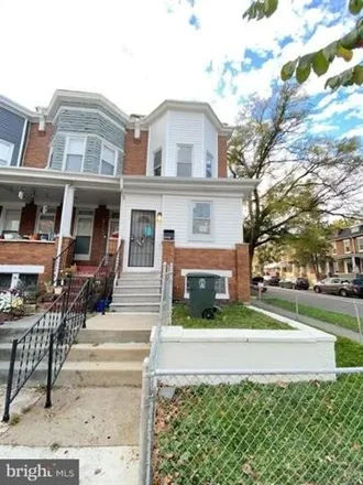 Image 3 - 2118 North Rosedale Street, Baltimore, MD 21216, USA - House for sale