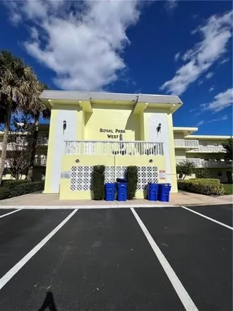 Image 3 - Ponce De Leon Circle, Vero Beach, FL 32690, USA - Condo for rent