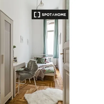 Rent this 3 bed room on Építési és Közlekedési Minisztérium in Budapest, Kálmán Imre utca 2