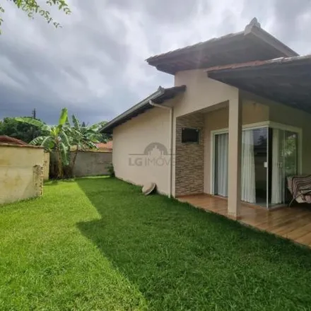 Rent this 2 bed house on Rua Álvaro Valentim Cunha 112 in Guanabara, Joinville - SC