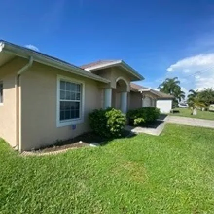 Image 2 - 2124 Northwest 5th Terrace, Cape Coral, FL 33993, USA - House for rent