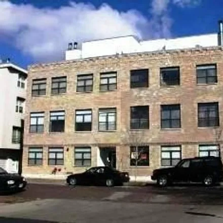 Rent this 2 bed condo on 2221-2227 North Lister Avenue in Chicago, IL 60614