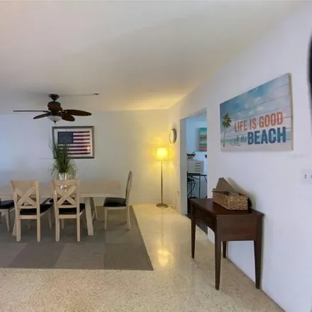 Image 7 - 6161 2nd Street East, Saint Pete Beach, Pinellas County, FL 33706, USA - Condo for rent