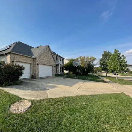 Image 3 - 2117 Crossgate Court, Champaign, IL 61822, USA - House for sale