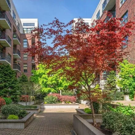 Buy this 1 bed condo on 820 Northwest 12th Avenue in Portland, OR 97209