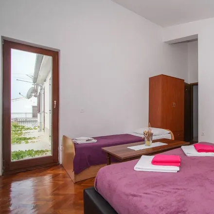 Image 5 - Grad Kaštela, Split-Dalmatia County, Croatia - Apartment for rent