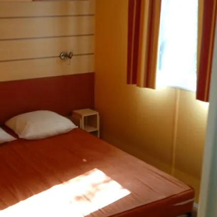 Rent this 2 bed house on 13640 La Roque-d'Anthéron