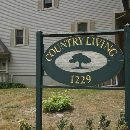 Buy this 2 bed condo on 1229 Winsted Road in Burrville, Torrington