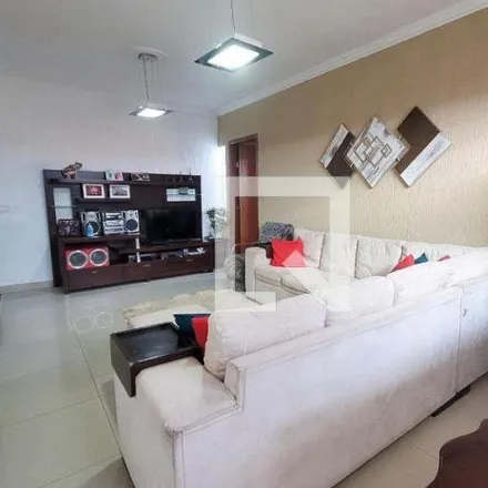 Rent this 3 bed house on Rua N in Petrolândia, Contagem - MG