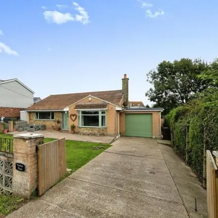 Buy this 4 bed house on Rye Bay in Windsor Way, Winchelsea Beach