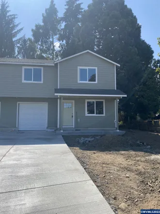 Buy this 4 bed house on 1670 Cooper Street in Lebanon, OR 97355