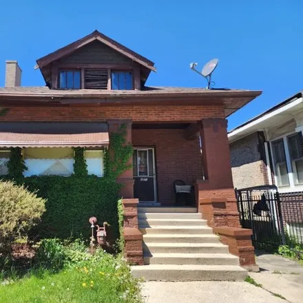 Buy this 3 bed house on 8020 South Aberdeen Street in Chicago, IL 60620