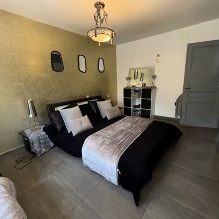 Rent this 5 bed apartment on 1 Place des Arènes in 30000 Nîmes, France