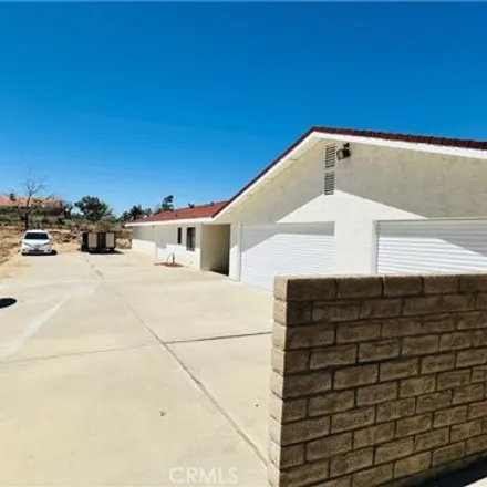 Image 5 - 9030 Hermosa Avenue, Yucca Valley, CA 92284, USA - House for sale