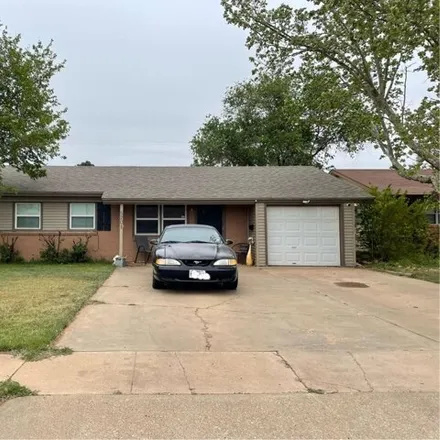 Buy this 3 bed house on 5209 40th Street in Lubbock, TX 79414