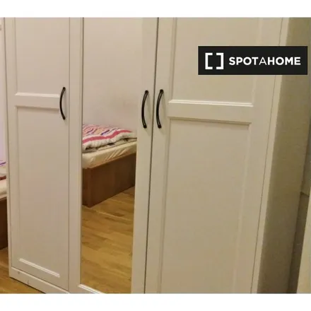 Rent this 4 bed room on Budapest in Visegrádi utca 1, 1132