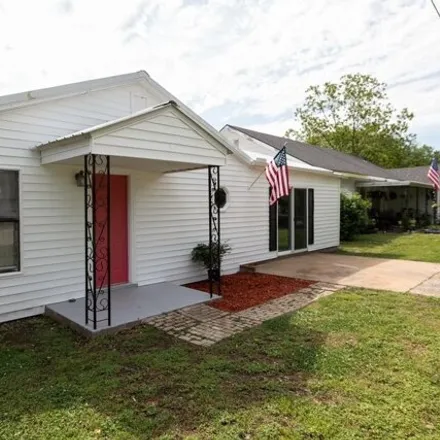 Buy this 3 bed house on 1822 D St Ne in Miami, Oklahoma