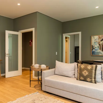 Rent this 2 bed apartment on Rua da Galeria de Paris 48 in 4050-284 Porto, Portugal