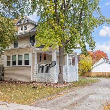 Buy this 3 bed house on 944 Howard Street in Green Bay, WI 54303