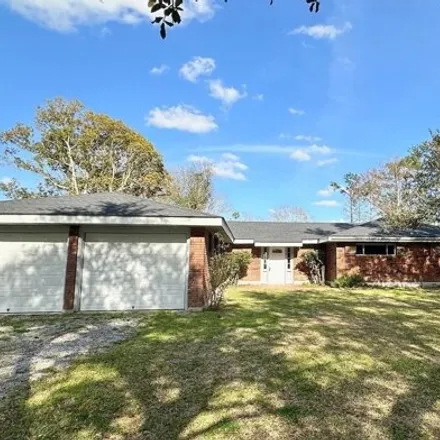 Buy this 5 bed house on 323 Back Project Road in Schriever, Terrebonne Parish