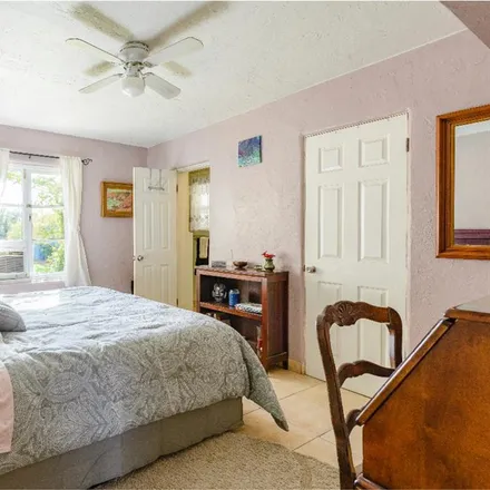 Rent this 1 bed room on 1563 East Diamond Street in Phoenix, AZ 85006