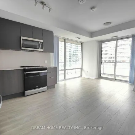 Rent this 3 bed apartment on 70 Dunfield Avenue in Old Toronto, ON M4P 2Y1