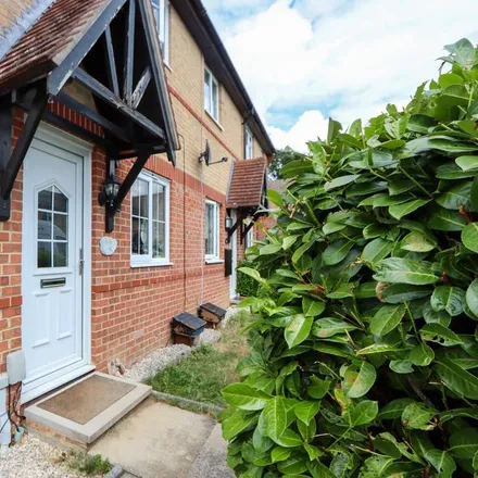 Rent this 2 bed house on Coalport Close in Harlow, CM17 9RA