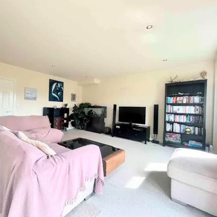 Image 9 - unnamed road, Warley Town, HX6 2EU, United Kingdom - Townhouse for sale