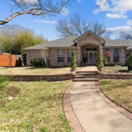 Buy this 3 bed house on Kee Brook Drive in Arlington, TX 76017